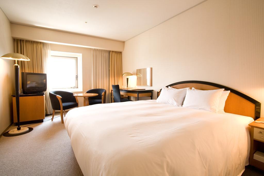 Hotel Leopalace Nagoya Exteriör bild