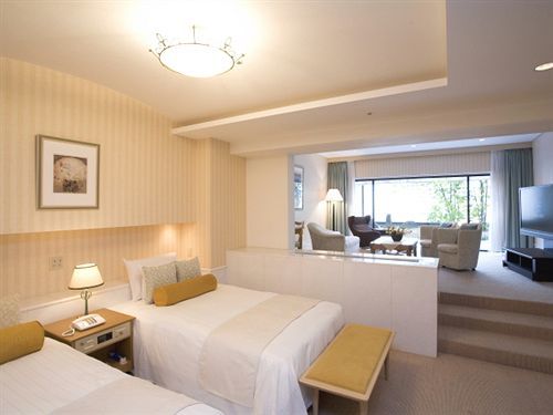 Hotel Leopalace Nagoya Exteriör bild
